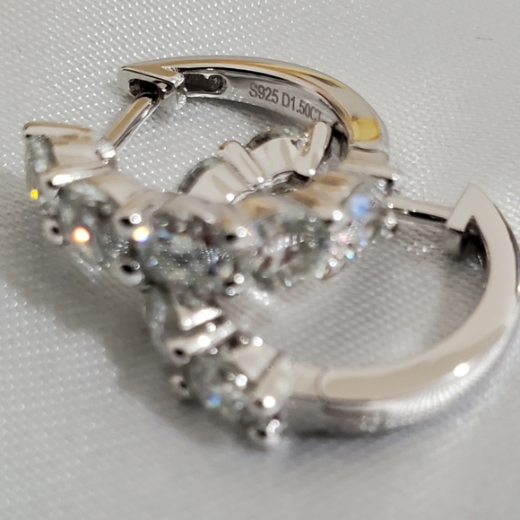 Certified 3ct.Moissanite Small Diamond Huggie Hoop  18 White Gold Plated - Picture 3 of 12